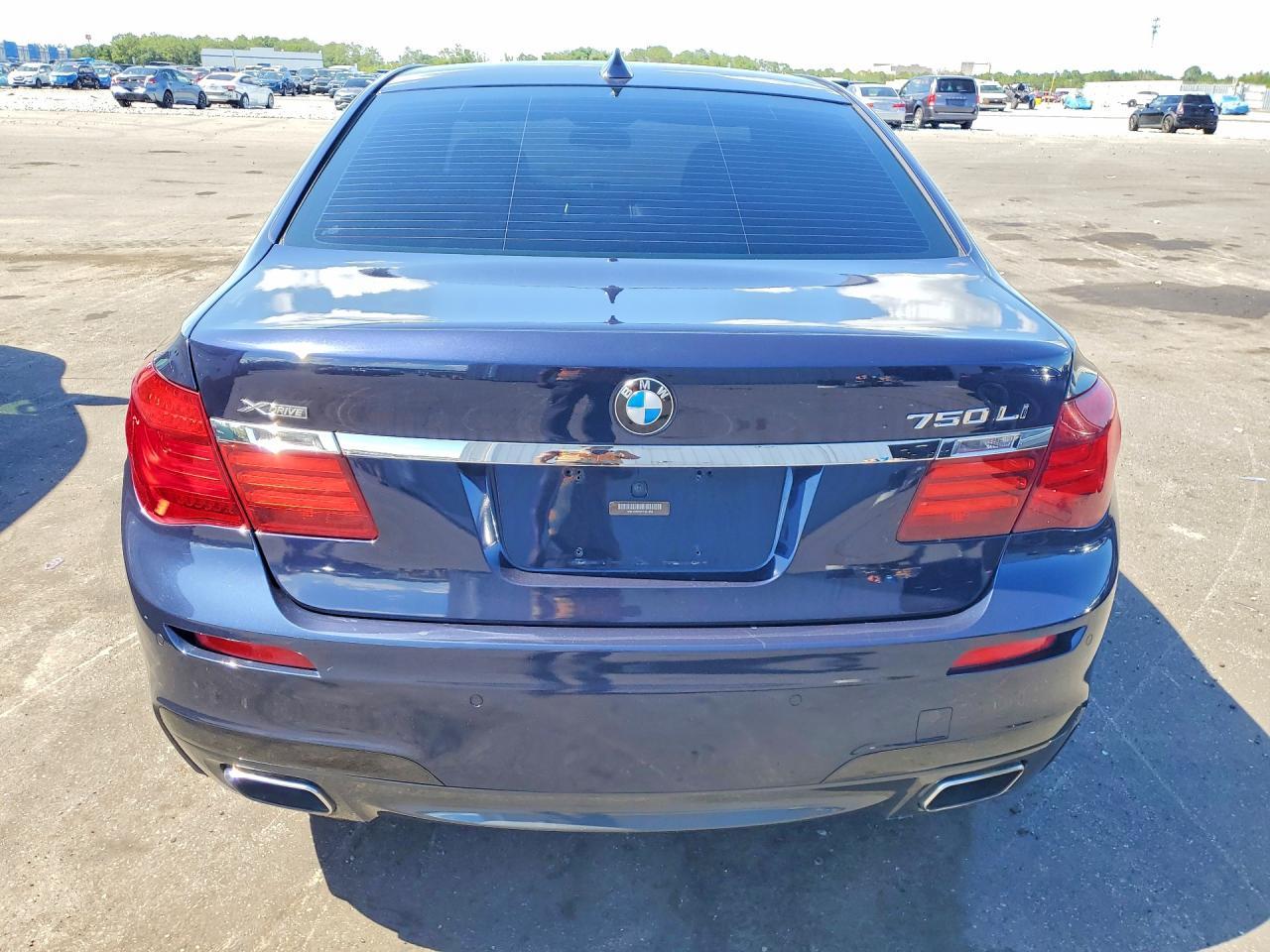 2014 BMW 750 Lxi - Фото 6