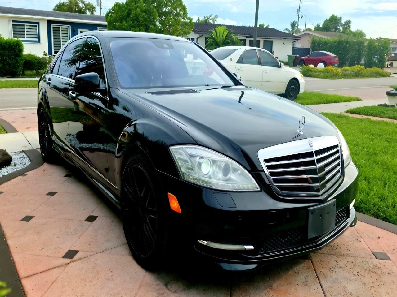 2013 Mercedes-Benz S 550 - Image 2