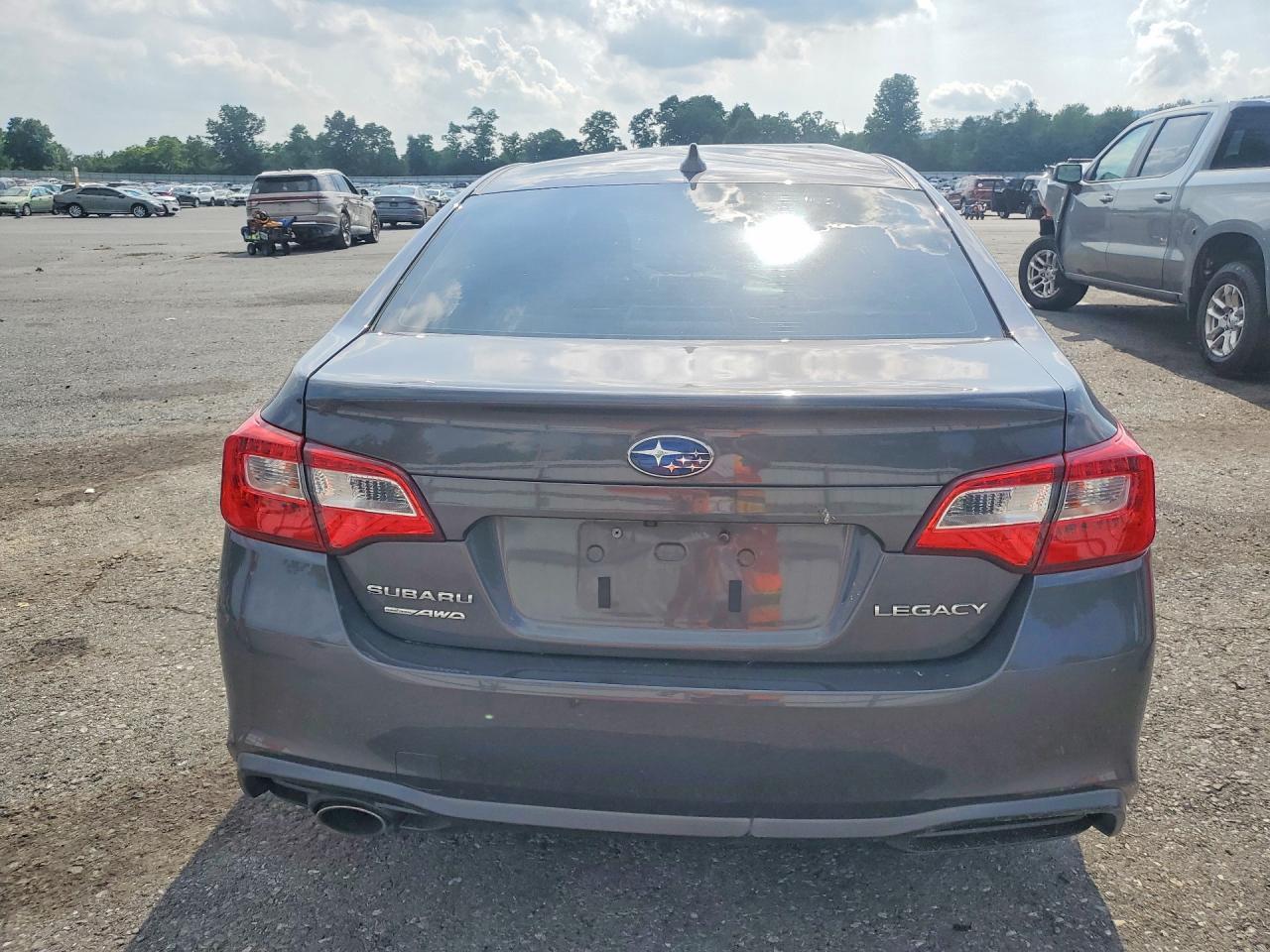 2018 Subaru Legacy 2.5I Limited - Image 6