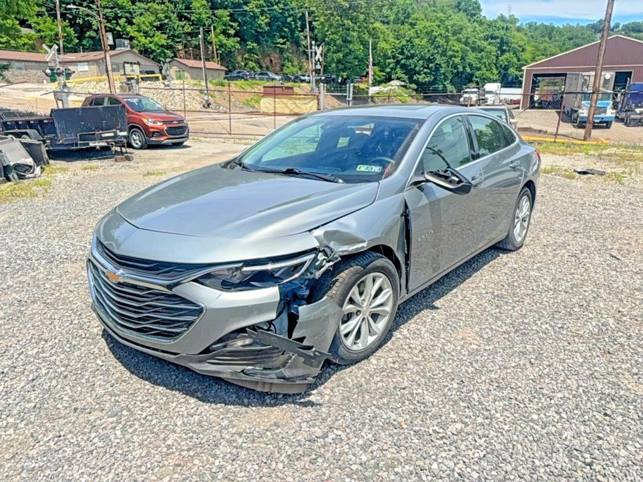 2024 Chevrolet Malibu Lt - Фото 2