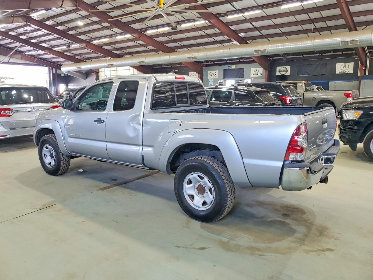 2014 Toyota Tacoma V6 - Фото 2