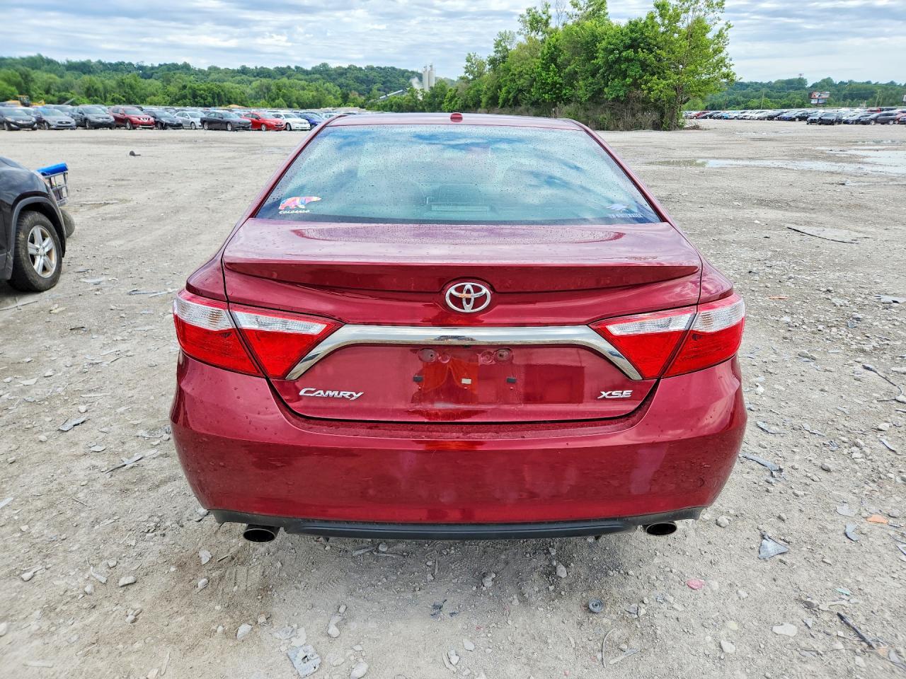 2016 Toyota Camry Xse V6 - Image 6