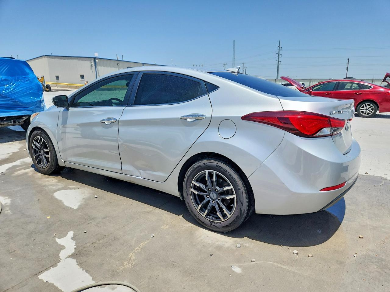 2015 Hyundai Elantra Limited - Фото 2