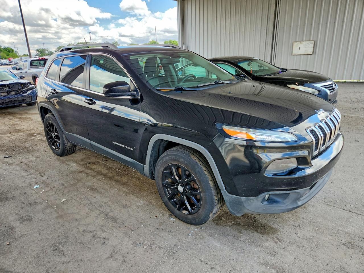 2014 Jeep Cherokee Latitude - Image 4