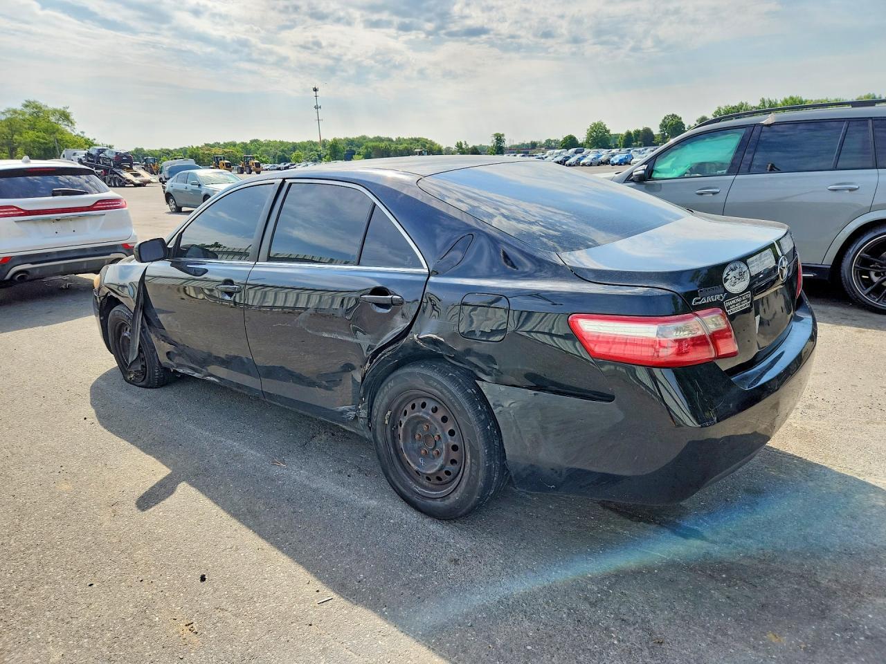 2009 Toyota Camry Le - Фото 2
