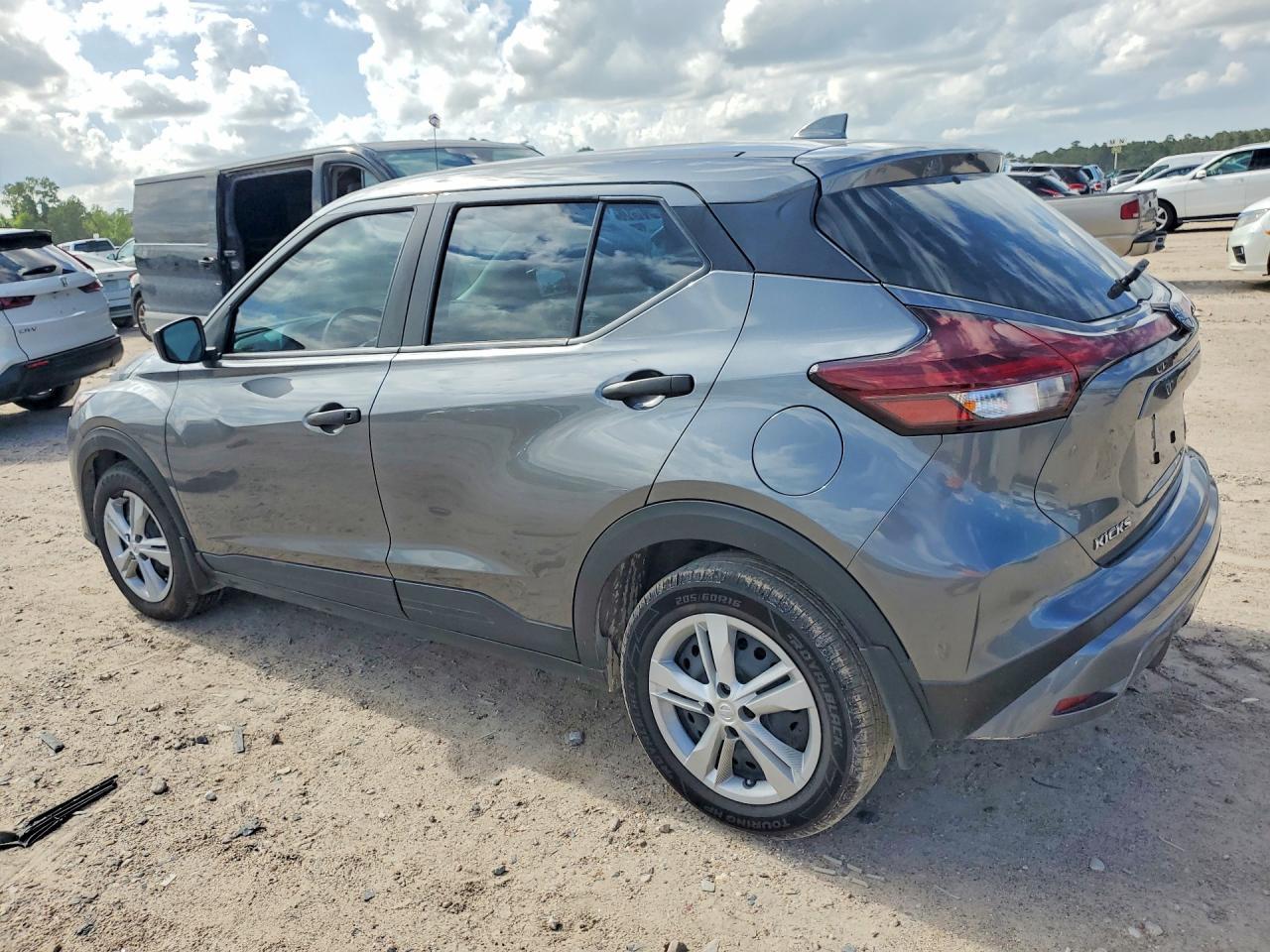 2024 Nissan Kicks S - Фото 2