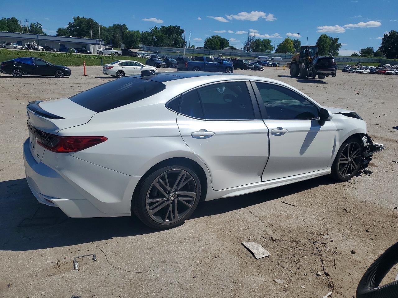 2025 Toyota Camry Xse - Фото 3