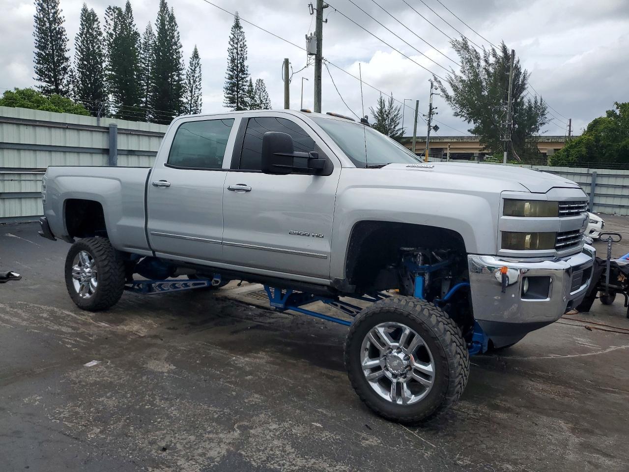 2015 Chevrolet Silverado K2500 Heavy Duty Ltz - Фото 4