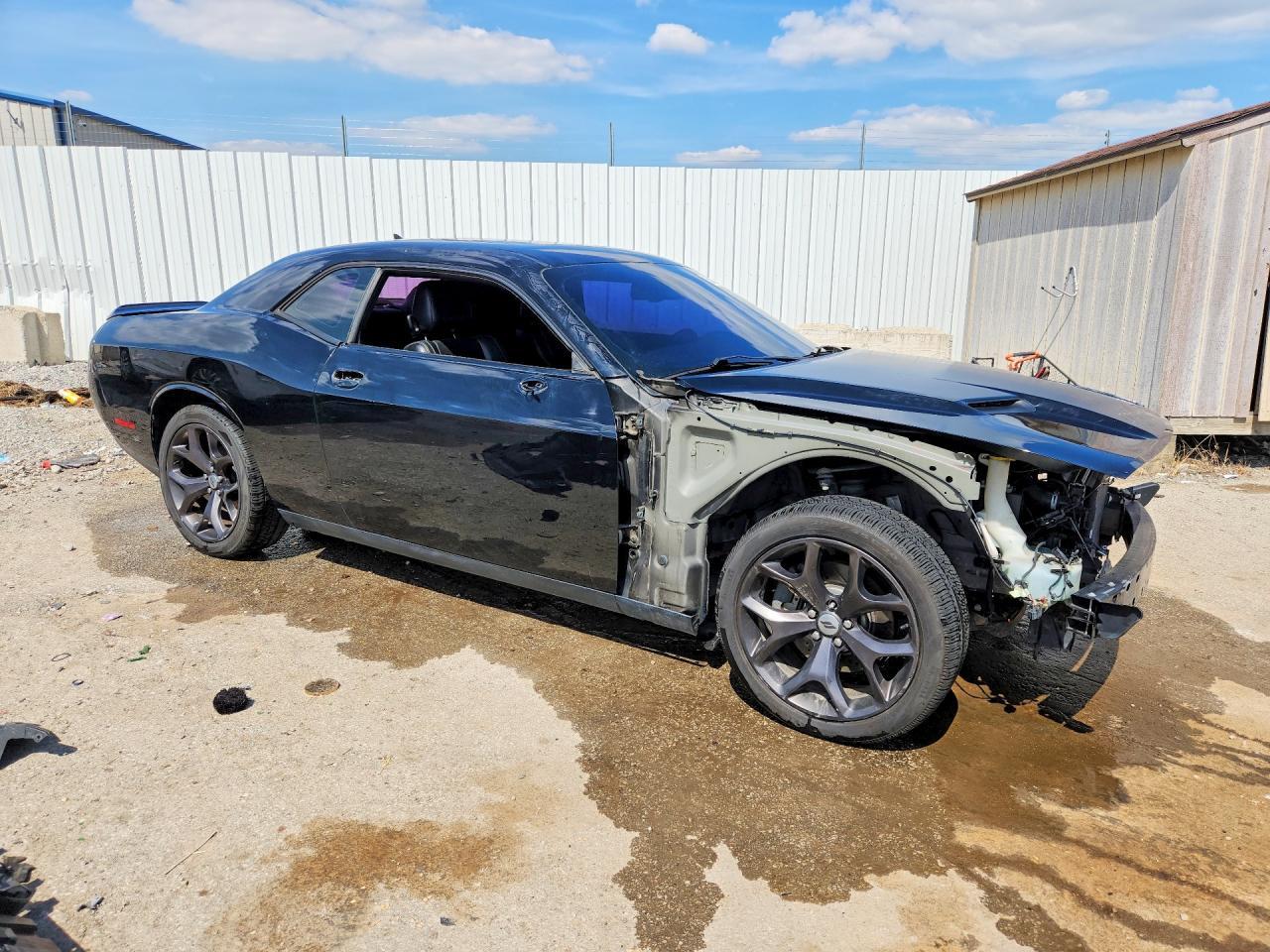 2018 Dodge Challenger R - Image 4