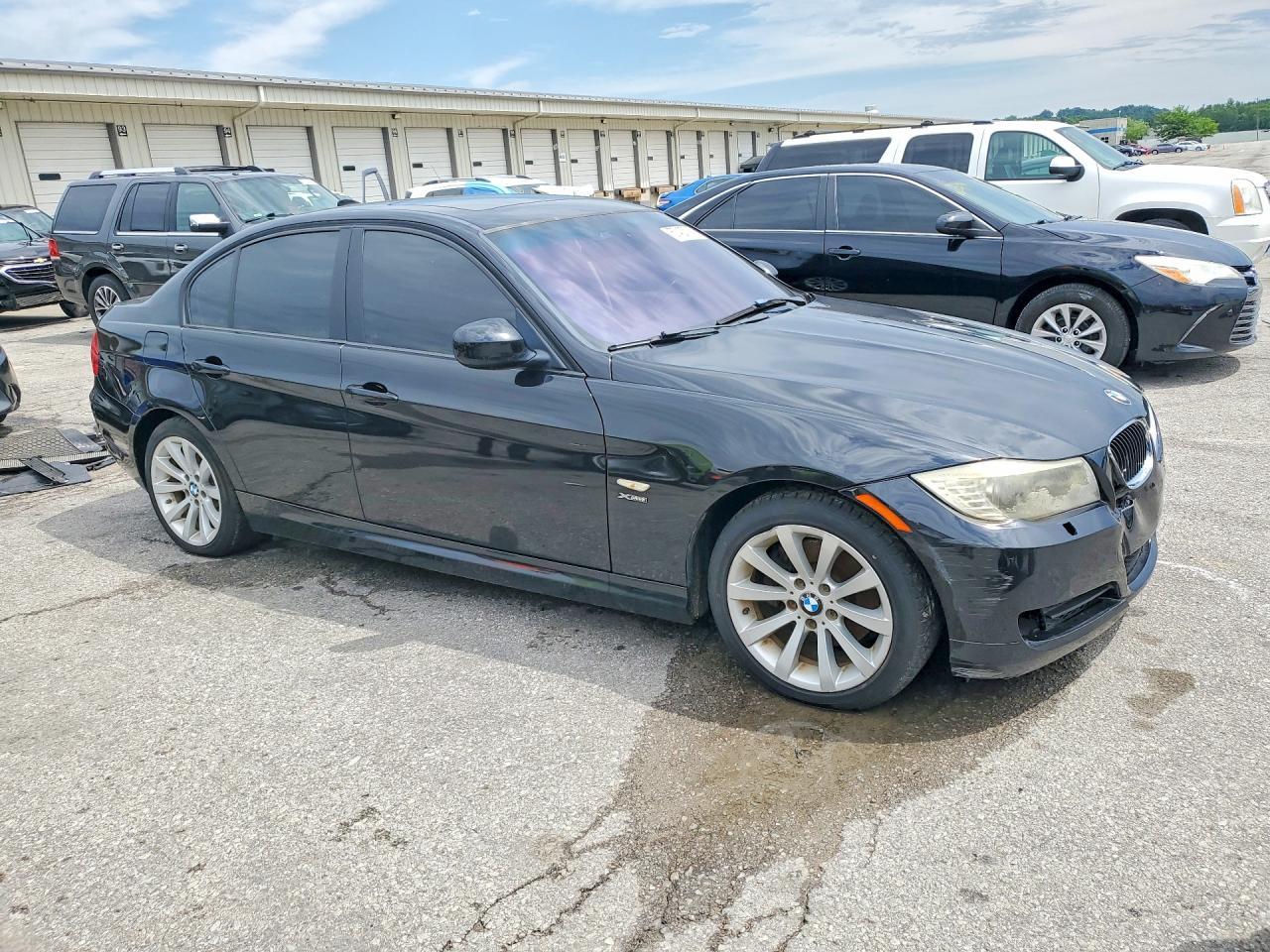 2011 BMW 328 Xi Sulev - Фото 4