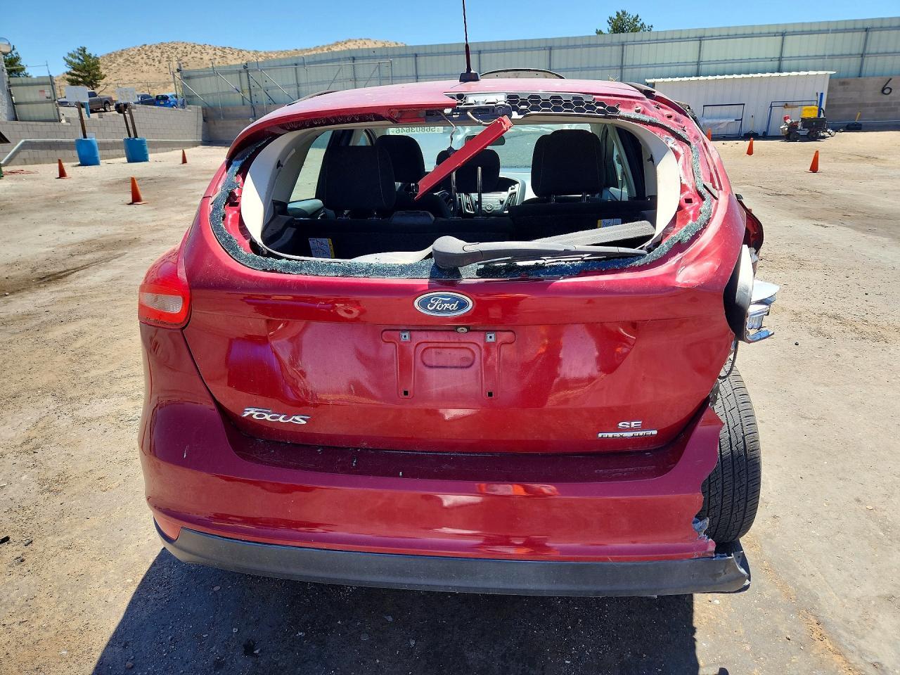 2015 Ford Focus Se - Image 6