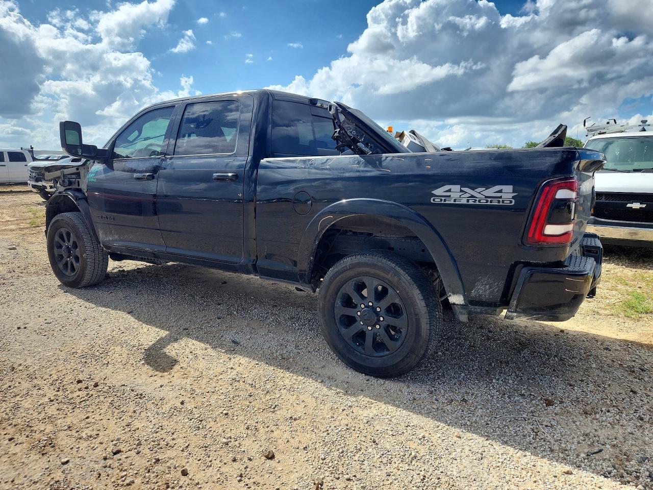 2022 Ram 2500 - Image 2