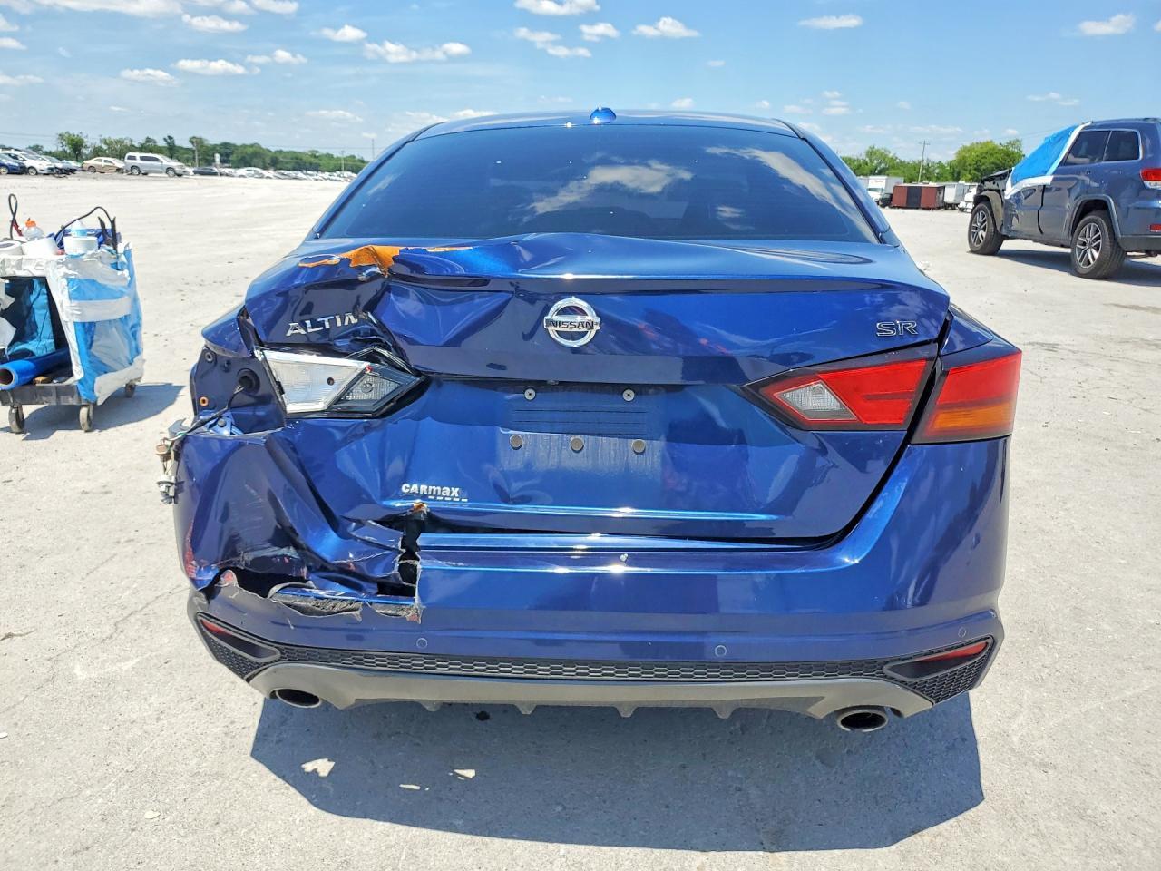 2022 Nissan Altima Sr - Фото 6
