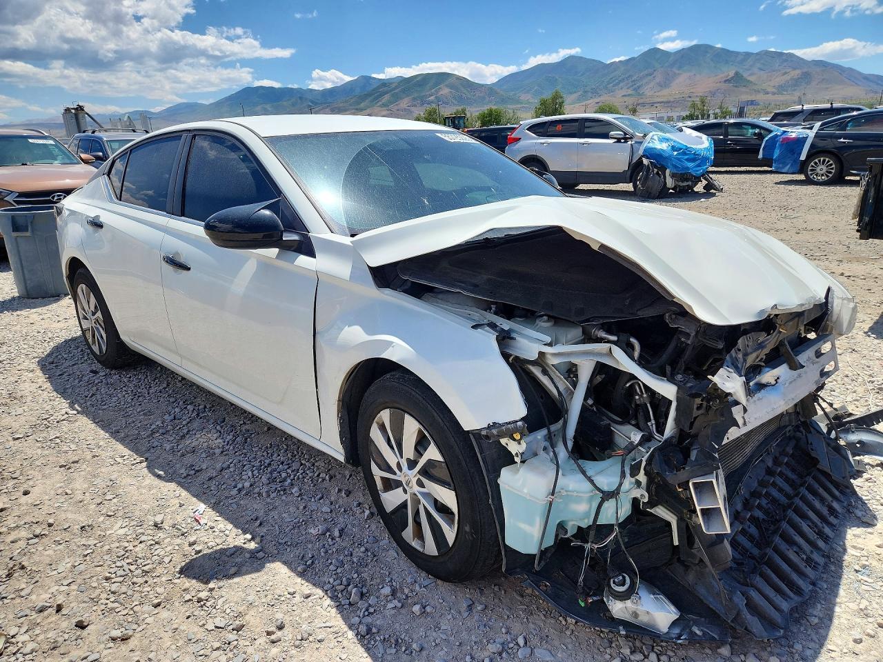 2019 Nissan Altima S - Image 4