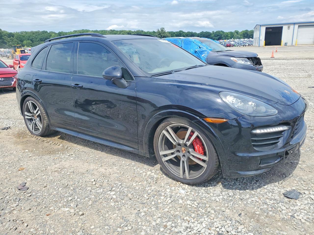 2013 Porsche Cayenne Gts - Image 4