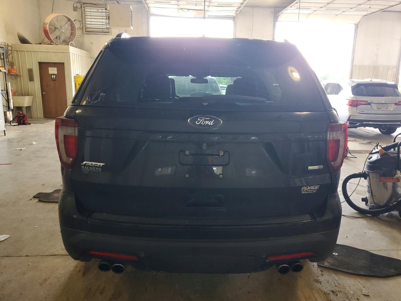 2018 Ford Explorer Sport - Фото 6