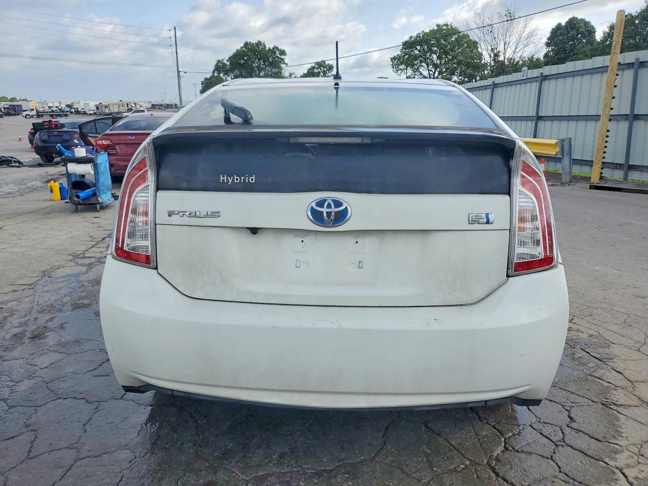 2012 Toyota Prius Two - Фото 6