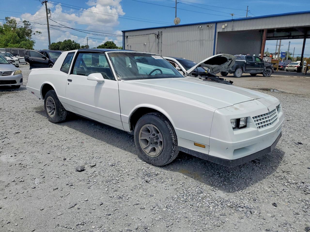 1987 Chevrolet Monte Carlo - Image 4