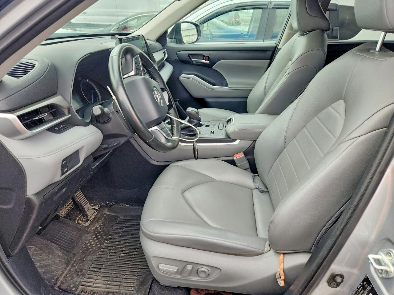 2021 Toyota Highlander Hybrid Xle - Image 7