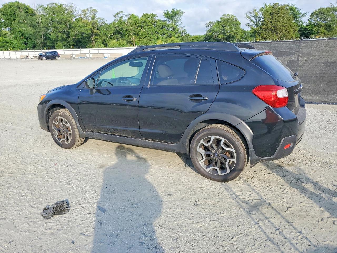 2016 Subaru Crosstrek Premium - Image 2
