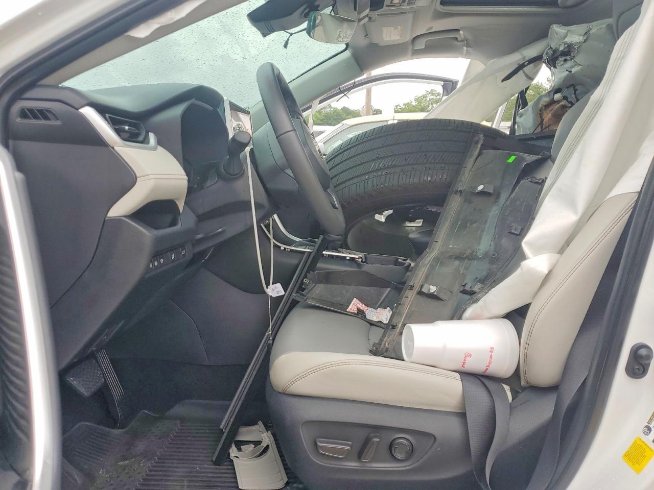 2024 Toyota Rav4 Xle Premium - Image 7