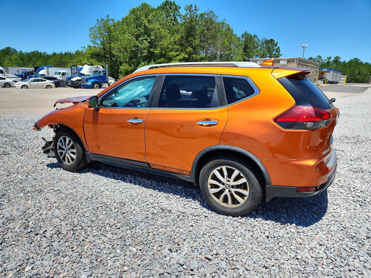 2017 Nissan Rogue Sv - Фото 2