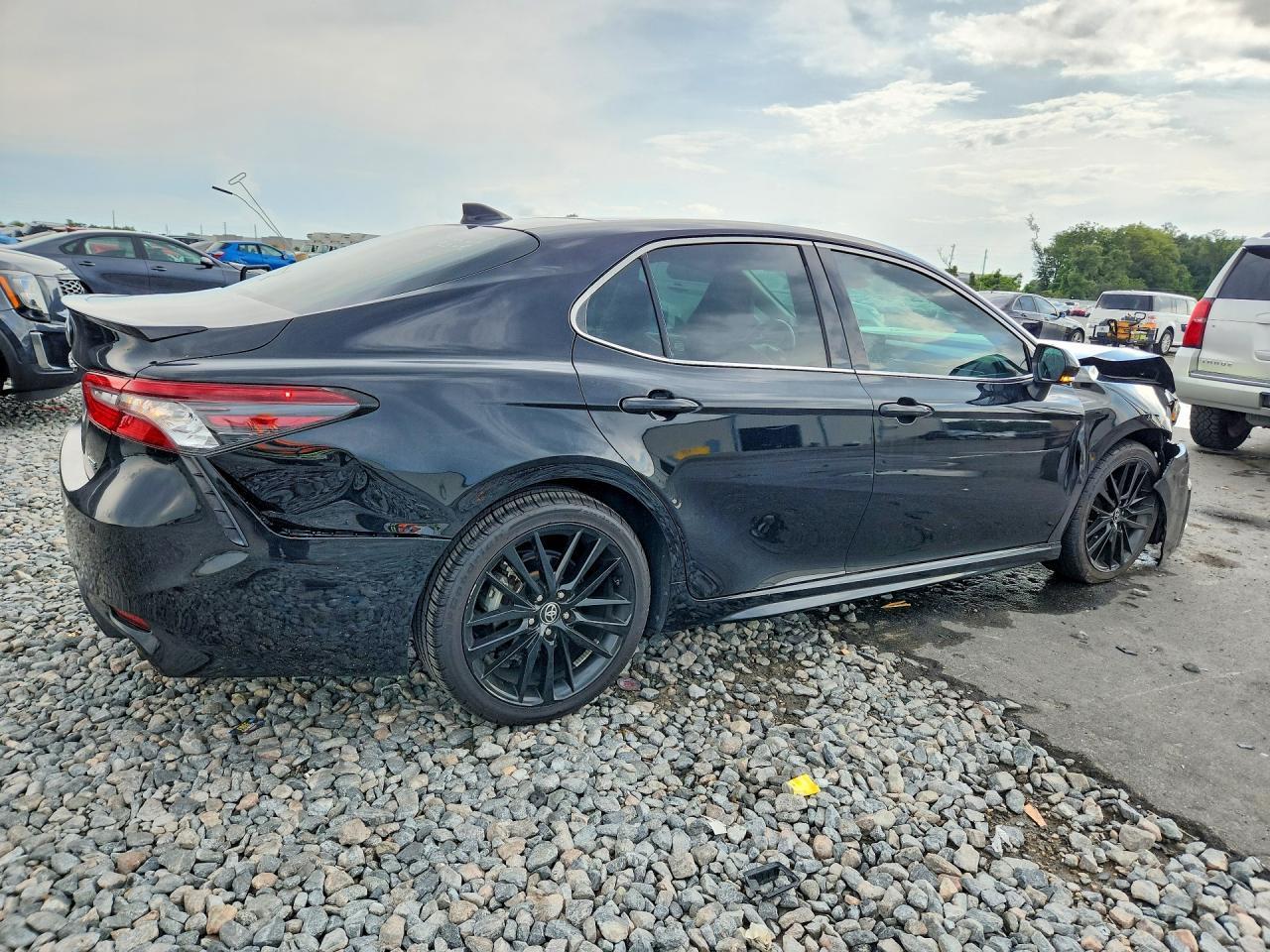 2021 Toyota Camry Xse - Image 3