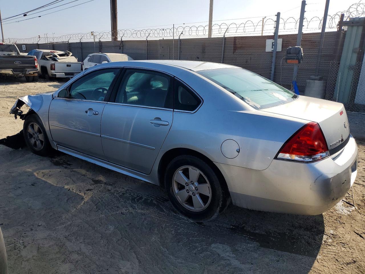 2011 Chevrolet Impala Lt - Фото 2