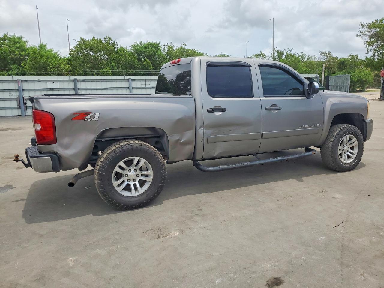 2008 Chevrolet Silverado K1500 - Image 3