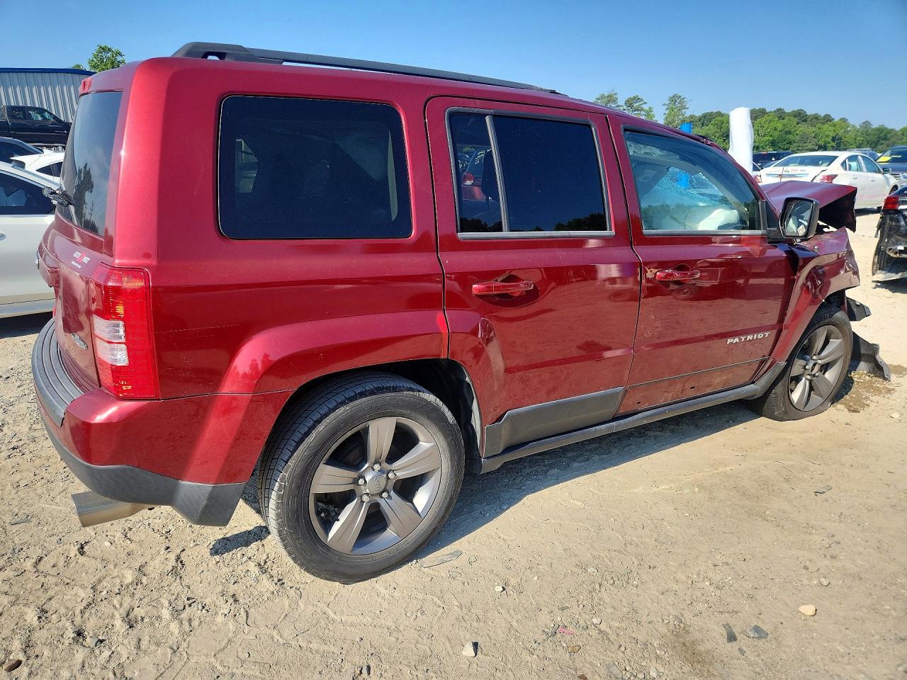 2014 Jeep Patriot Latitude - Image 3