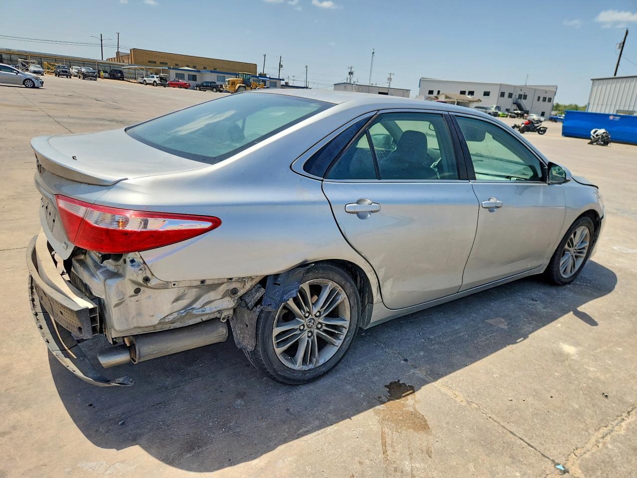 2015 Toyota Camry - Image 3