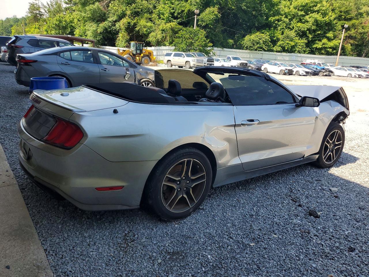 2020 Ford Mustang - Фото 3