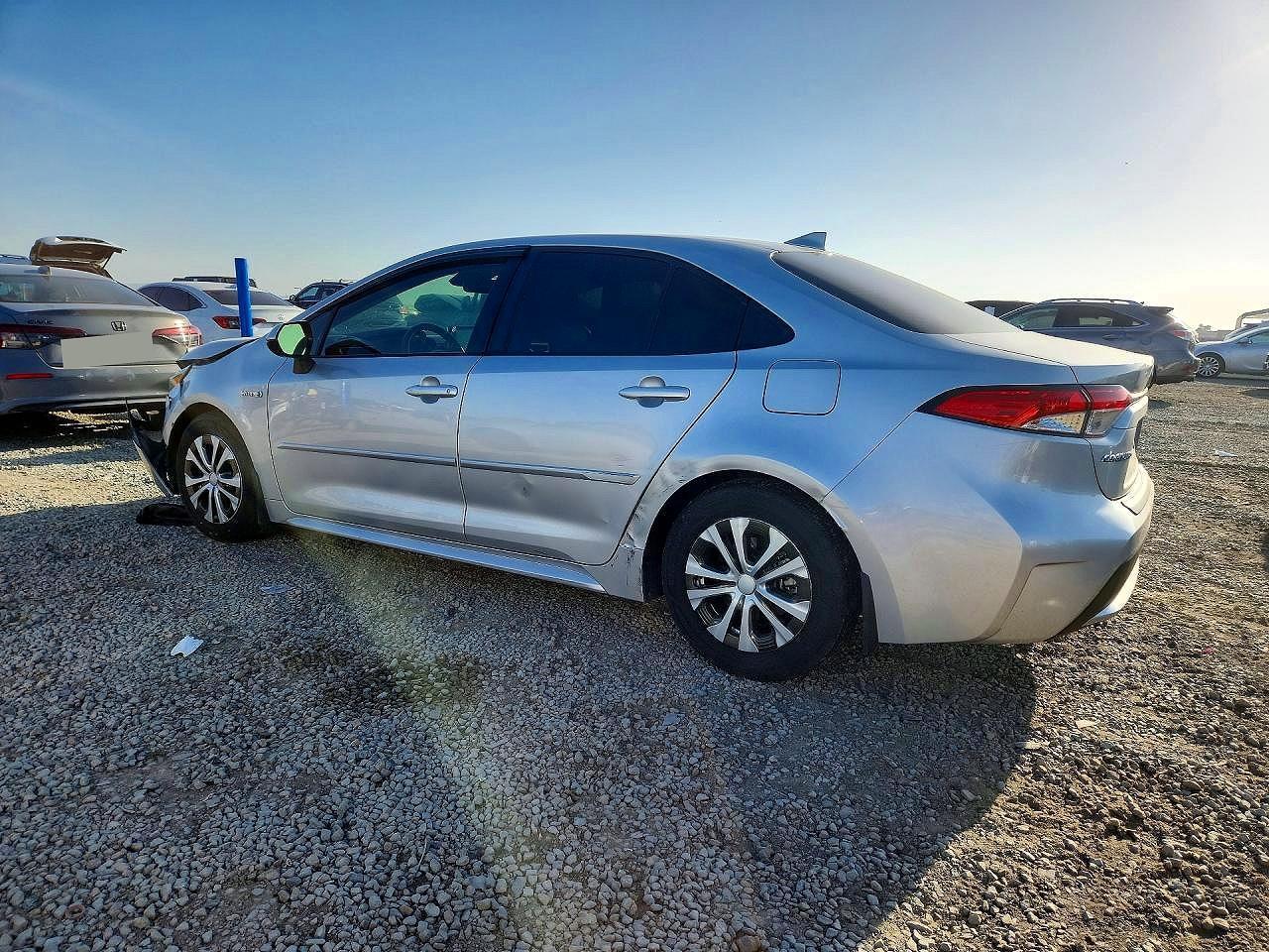 2020 Toyota Corolla Le - Image 2
