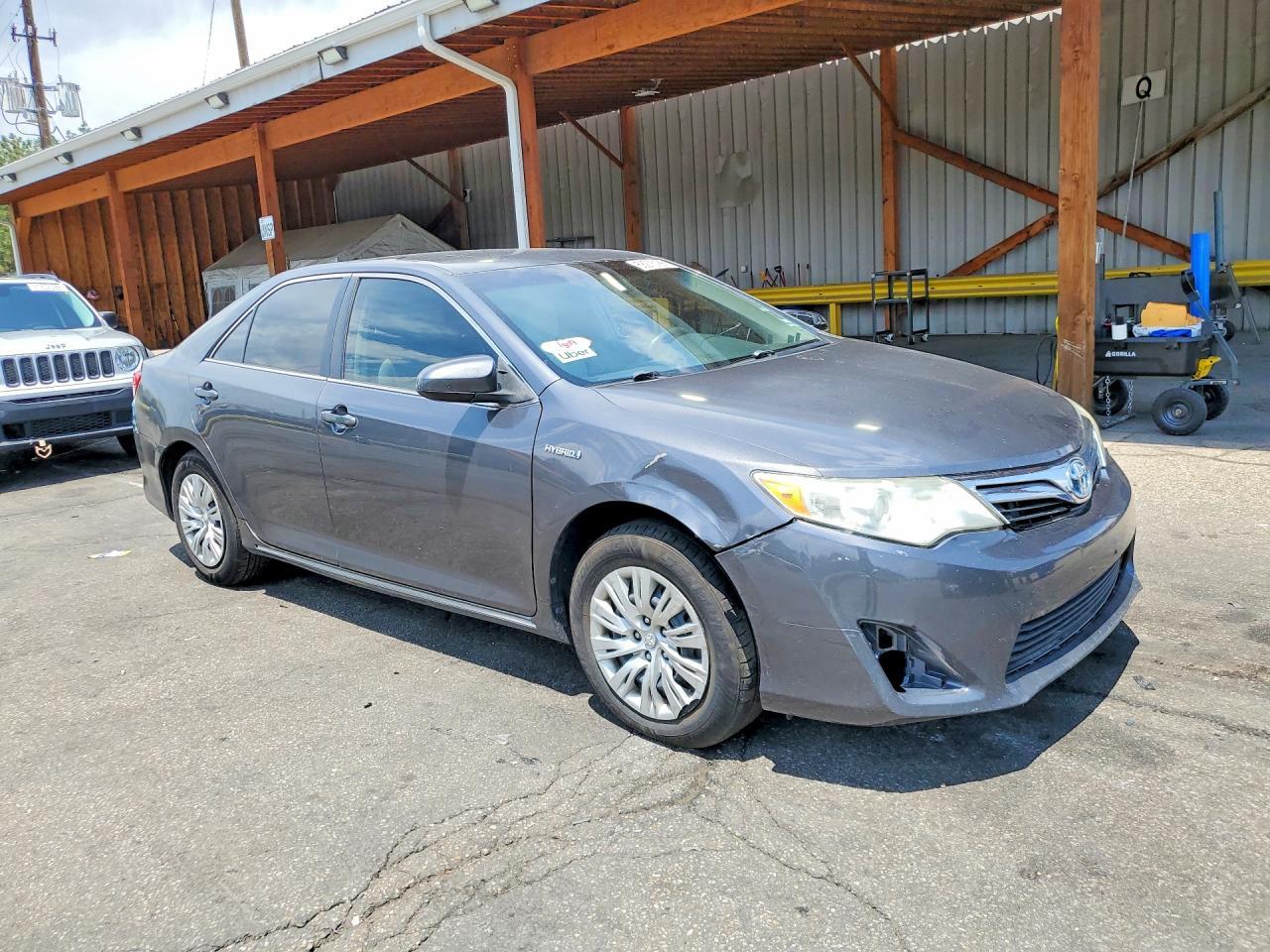 2012 Toyota Camry Hybrid Le - Фото 4