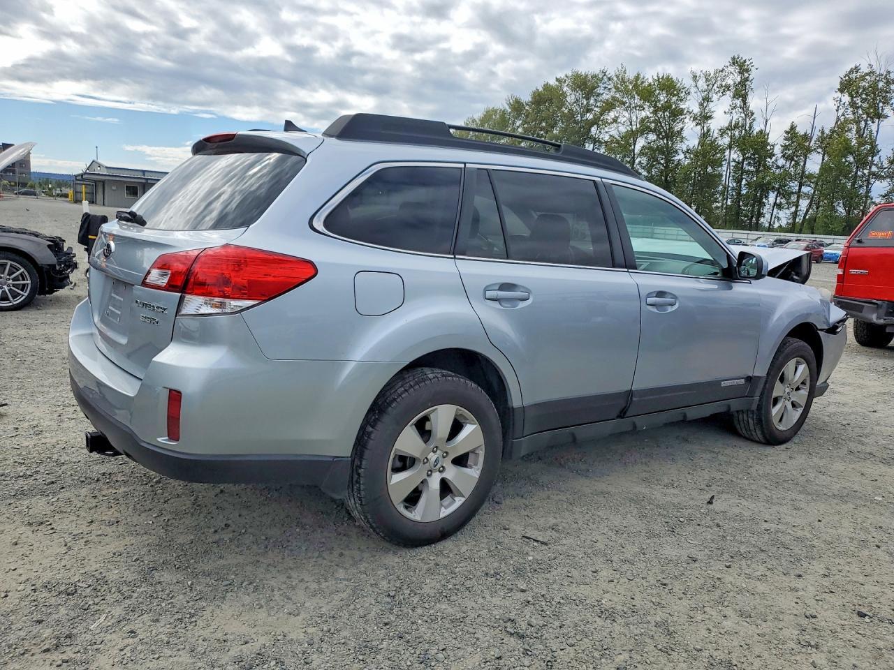 2012 Subaru Outback 3.6R Limited - Фото 3