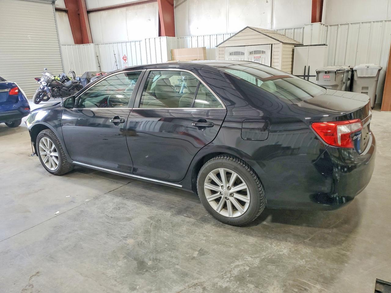 2012 Toyota Camry Xle - Фото 2