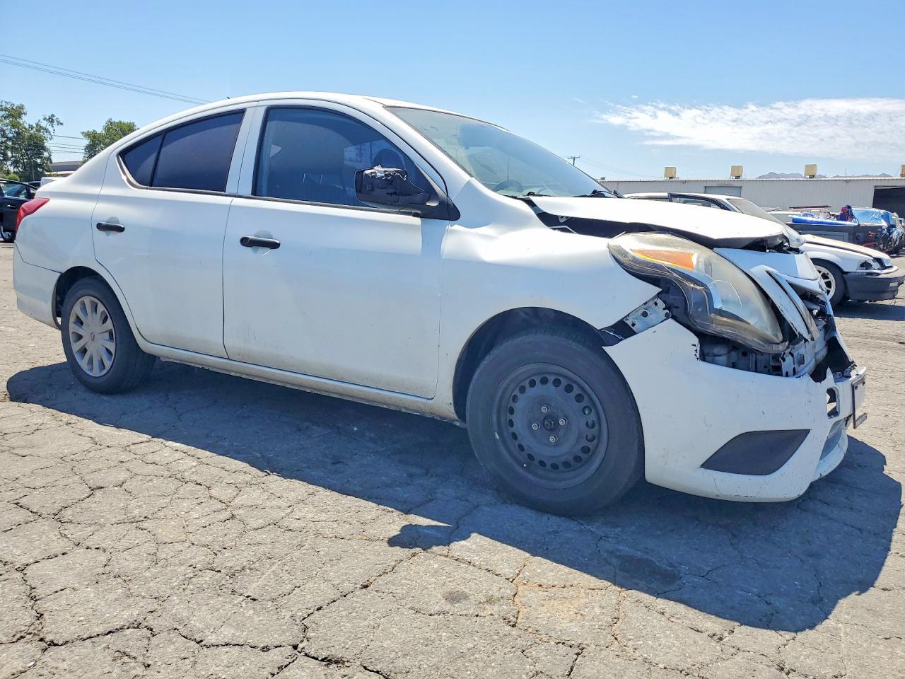 2019 Nissan Versa S Plus - Фото 4