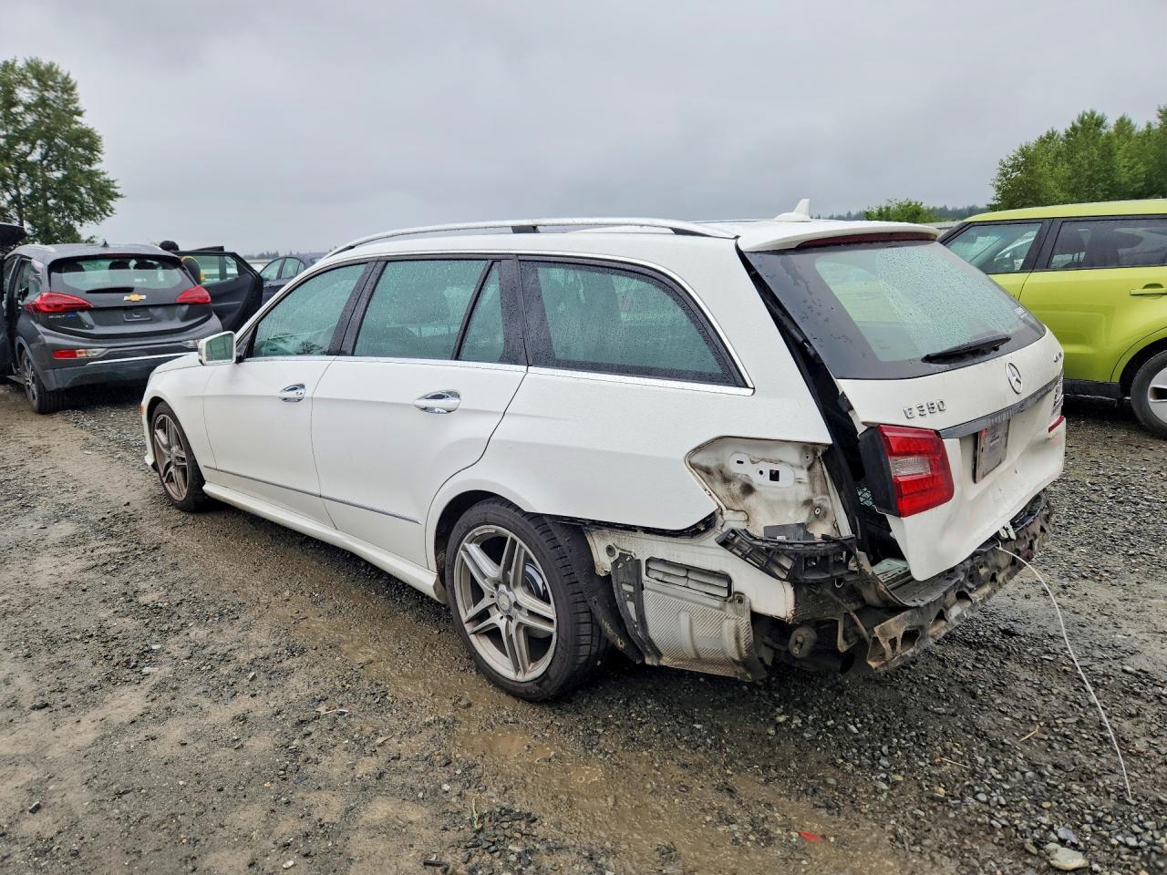 2013 Mercedes-Benz E 350 4Matic Wagon - Фото 2