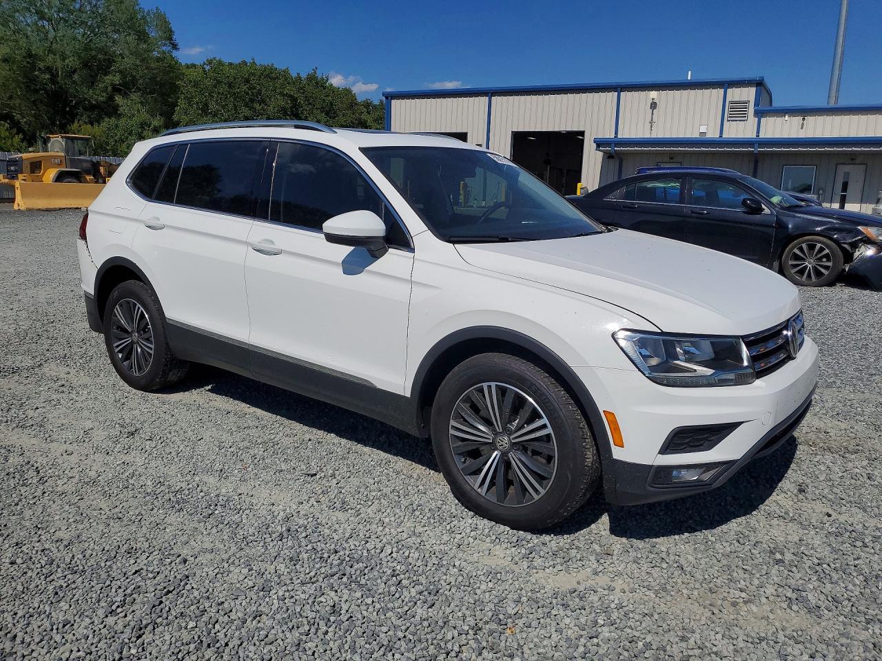 2018 Volkswagen Tiguan Se - Image 4