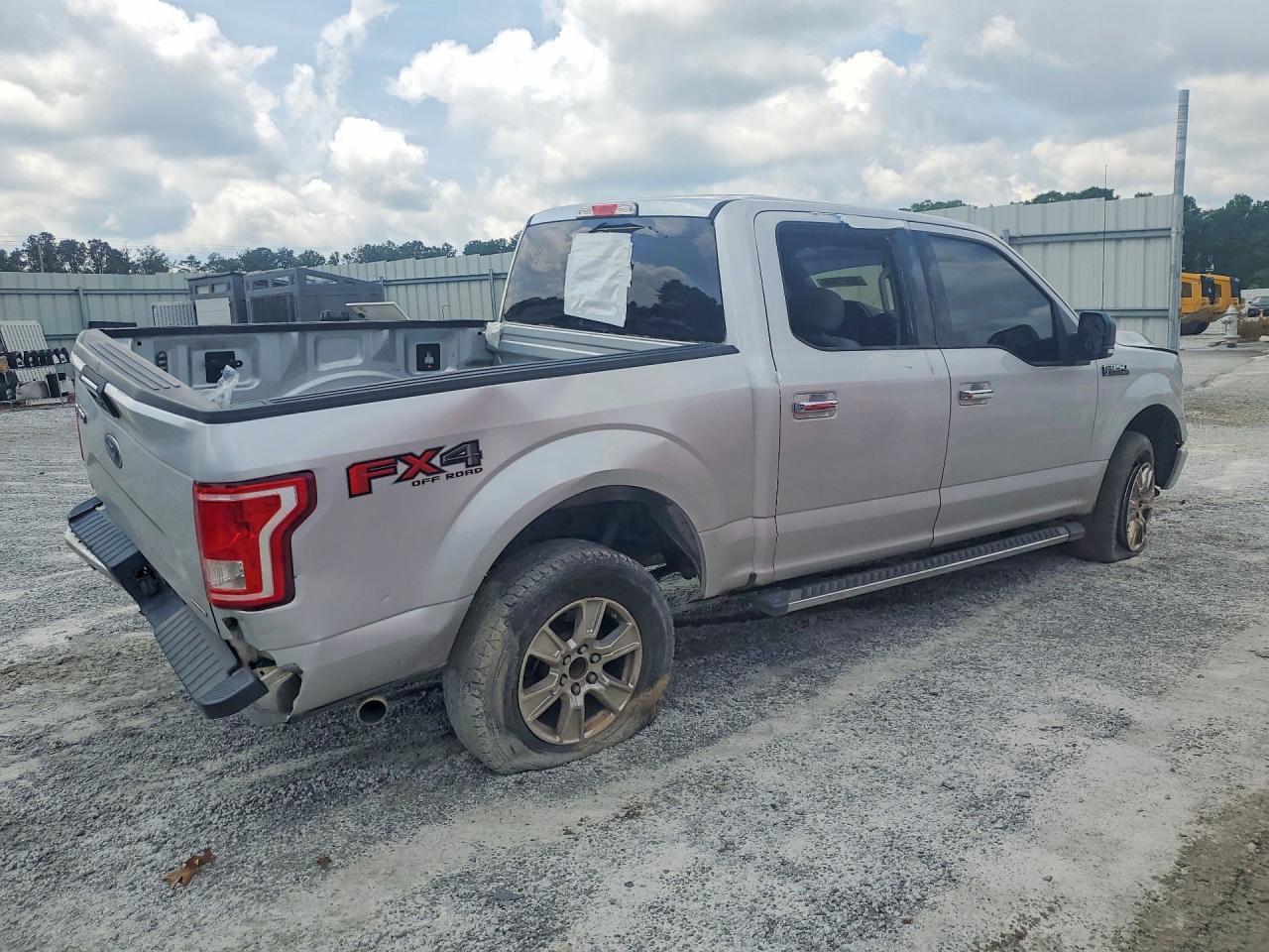 2016 Ford F150 Supercrew - Фото 3