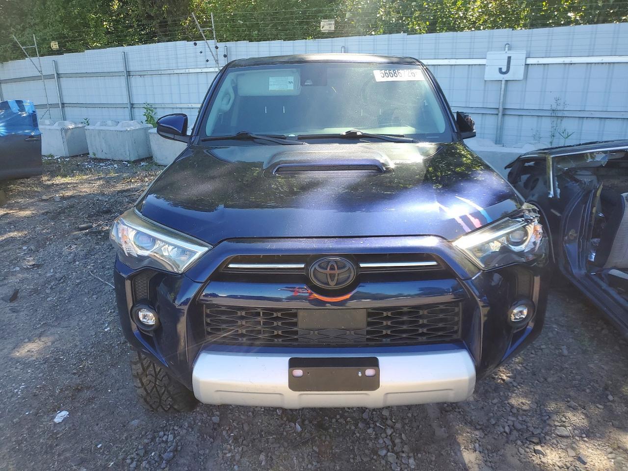2021 Toyota 4Runner Trd Off-Road - Фото 5