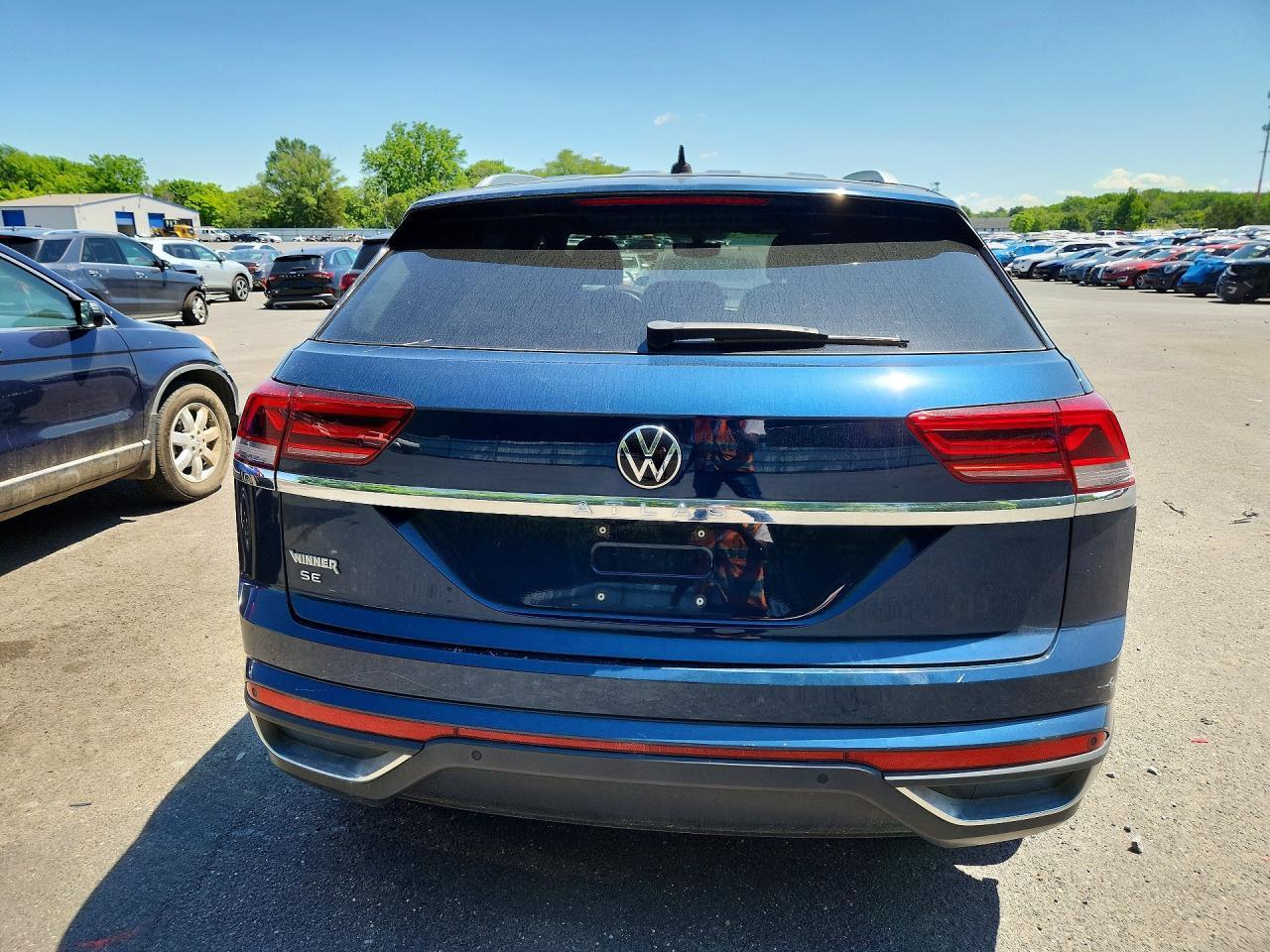 2020 Volkswagen Atlas Cross Sport Se - Image 6