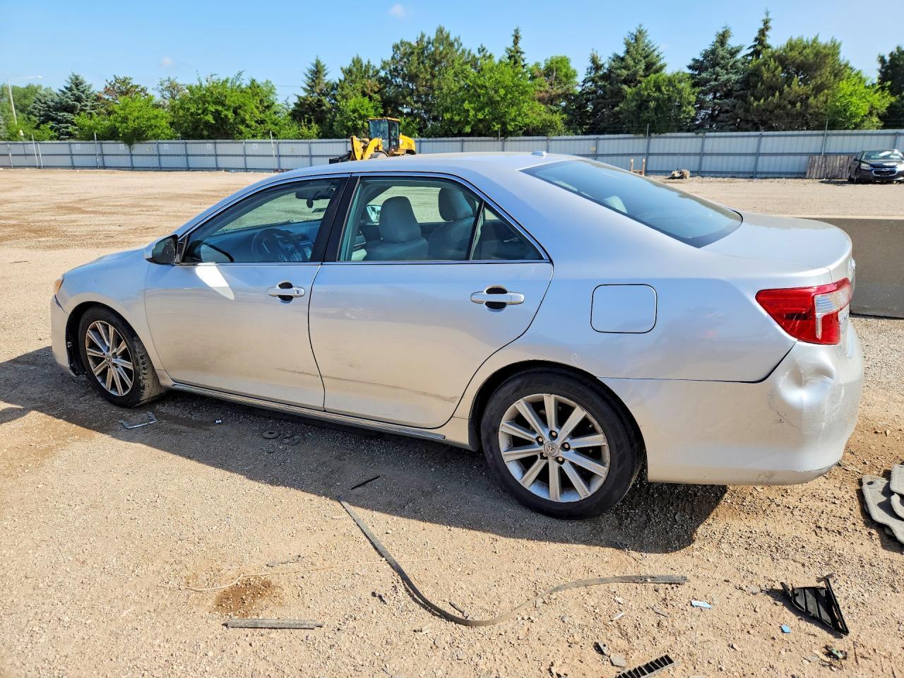 2012 Toyota Camry Xle - Image 2