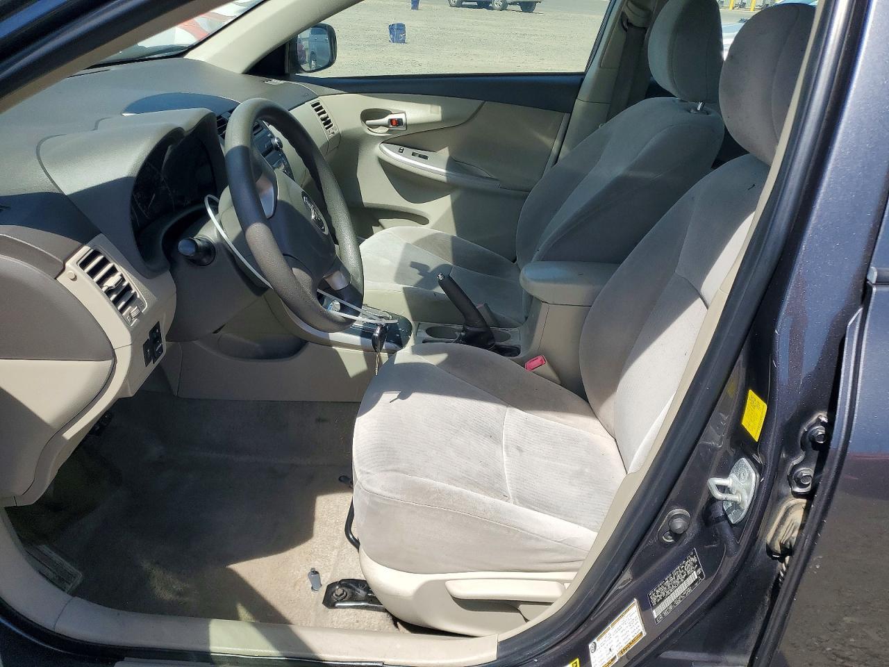 2010 Toyota Corolla Le - Фото 7