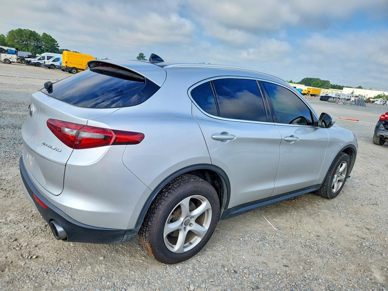 2018 Alfa Romeo Stelvio - Фото 3