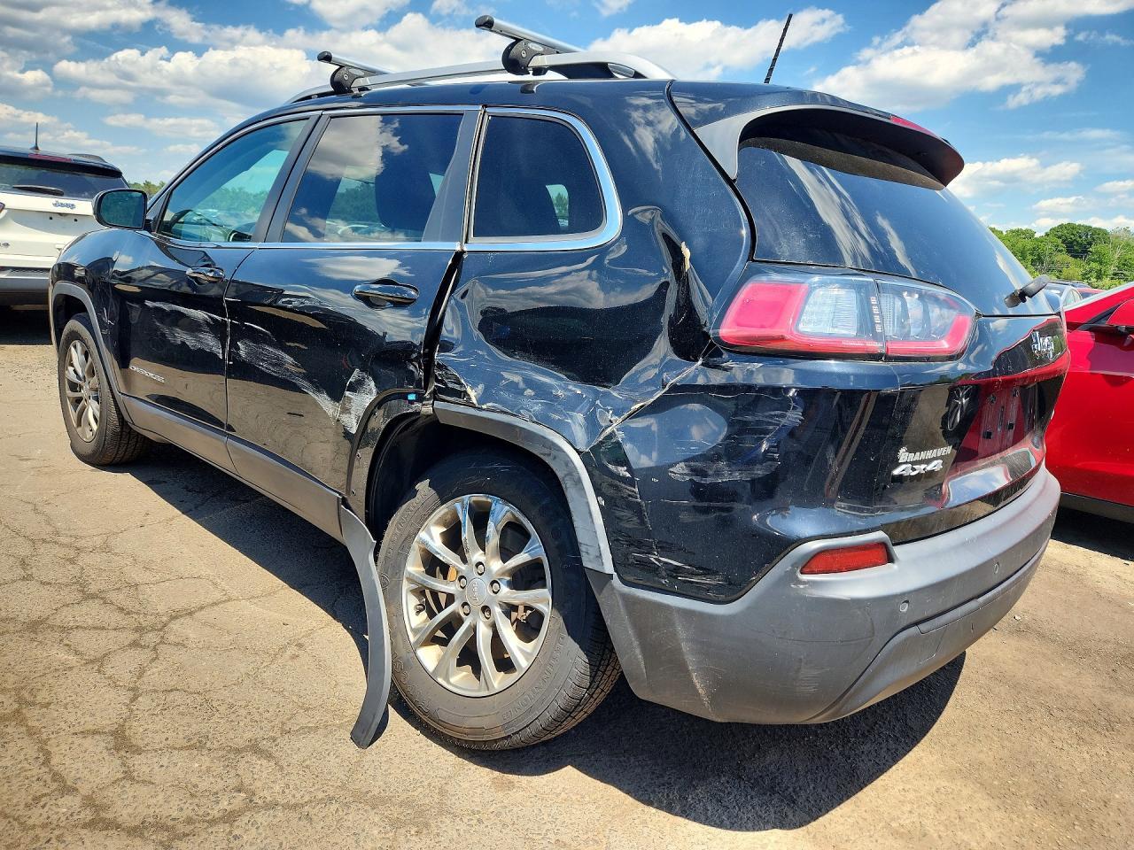 2019 Jeep Cherokee Latitude Plus - Фото 2