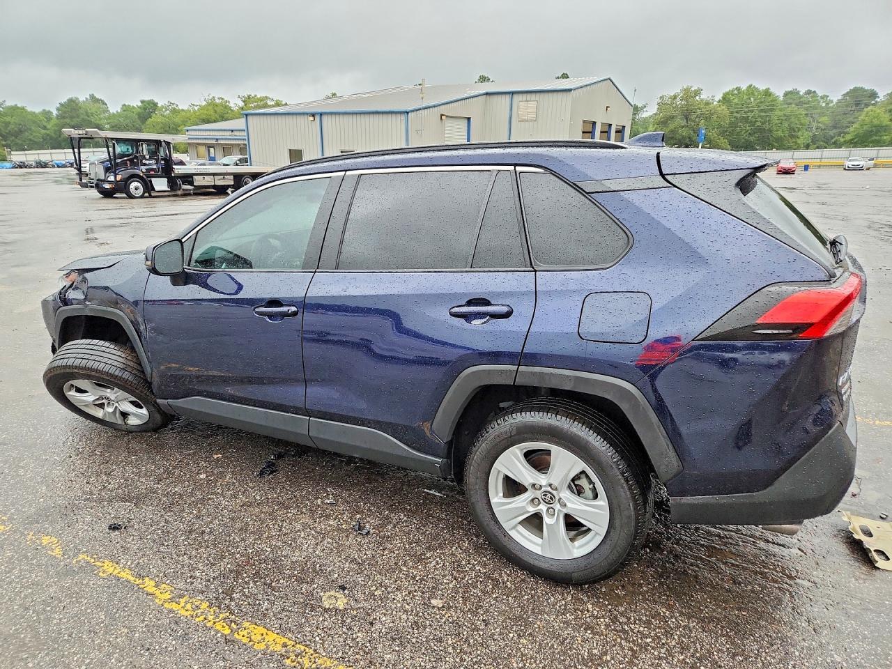 2021 Toyota Rav4 Xle - Фото 2