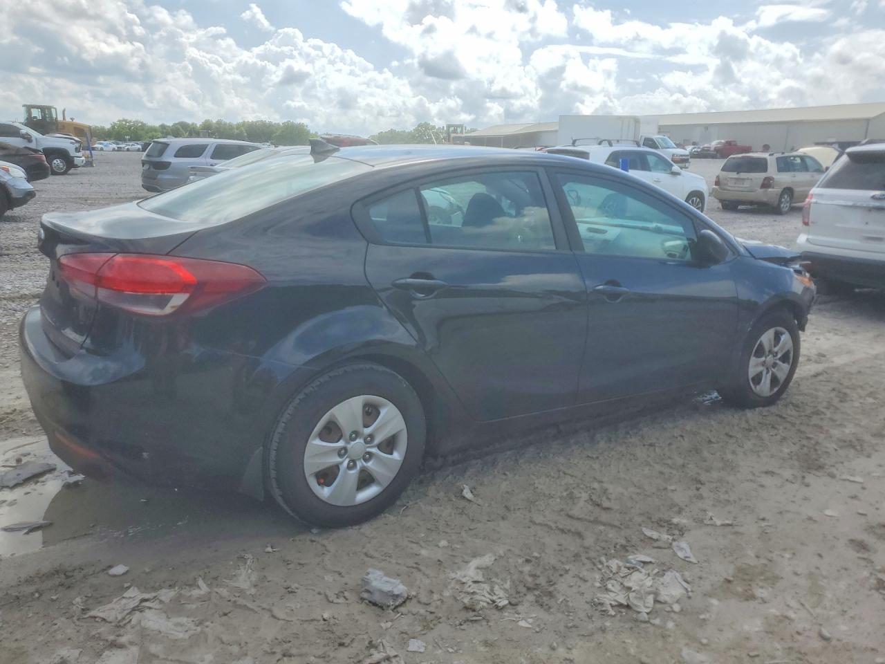 2017 Kia Forte Lx - Image 3