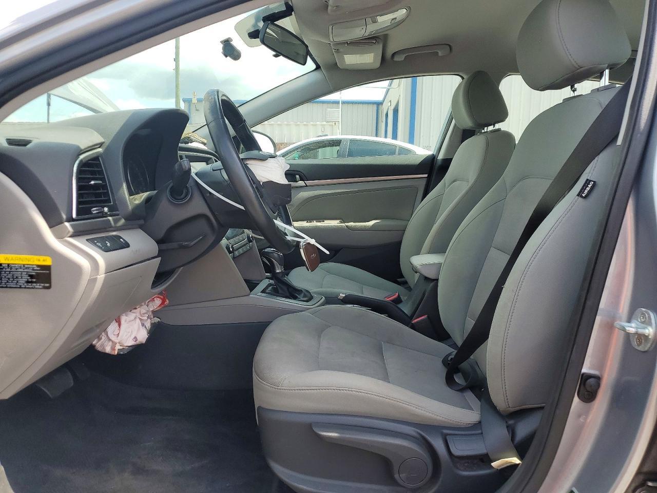 2017 Hyundai Elantra Se - Фото 7