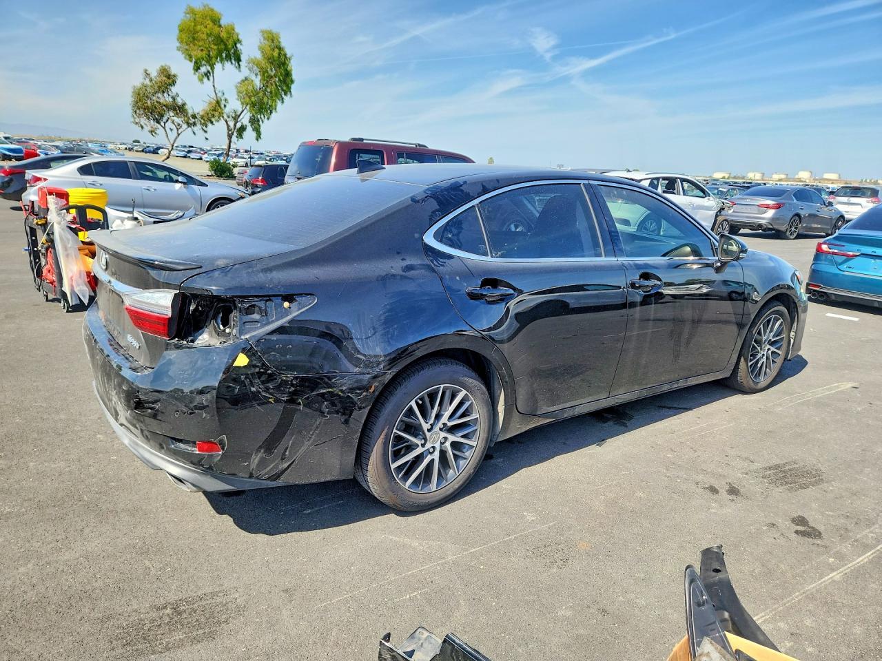 2016 Lexus Es 350 - Фото 3